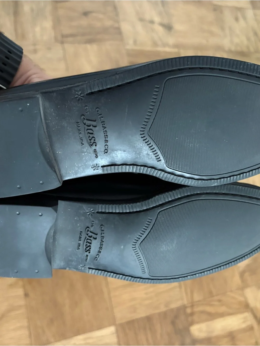 G.H. Bass & Co. Black Leather Loafers with Gold Horsebit